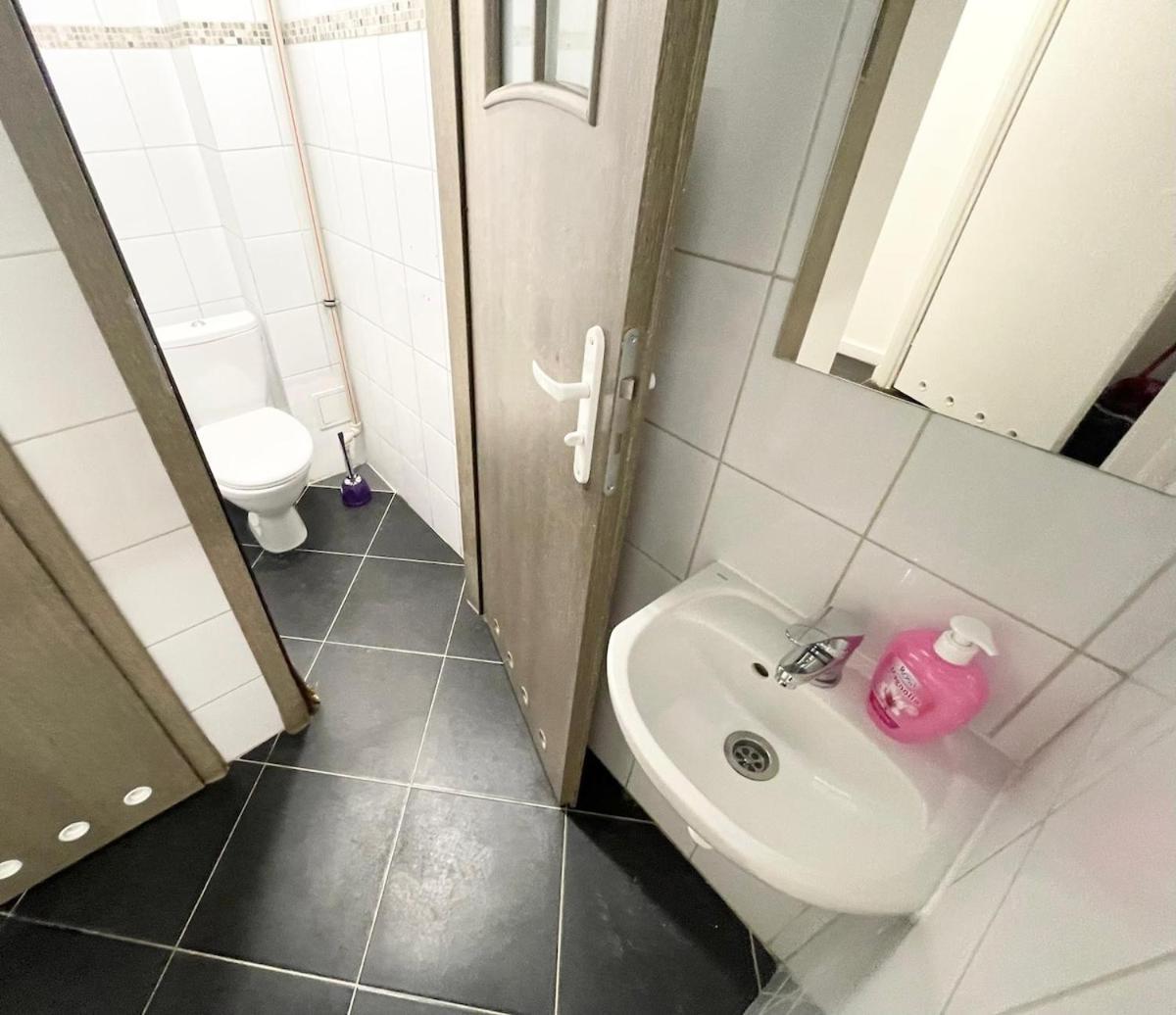 Fantastic Waw - Ch5 B109 Apartment *